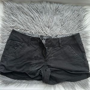 Black size 7 shorts